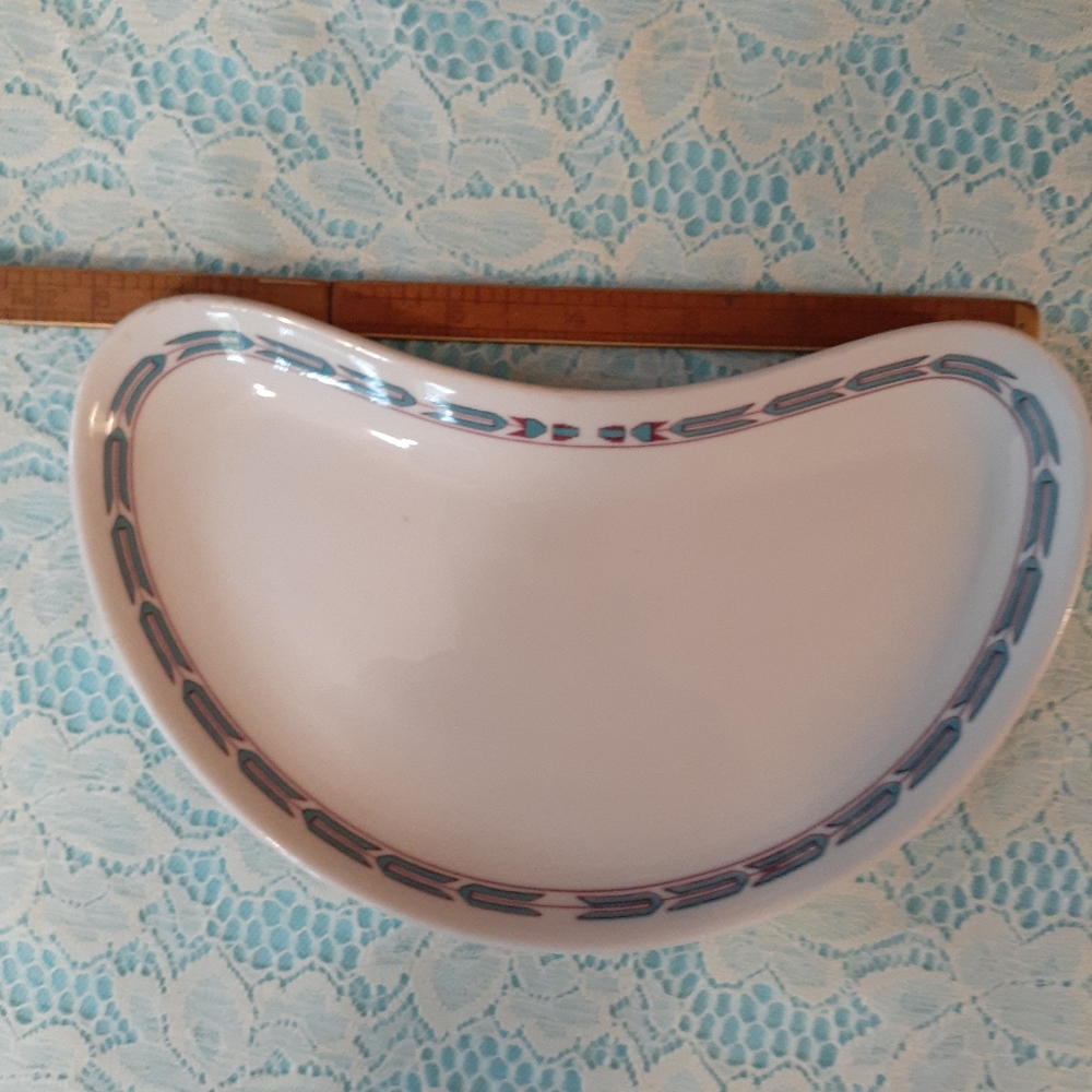 Vintage Restaurant Ware Crescent Shaped Dish - Picture 2 of 9
